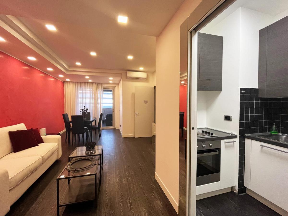Elegante Bilocale Torre Pontina Appartement Latina Buitenkant foto