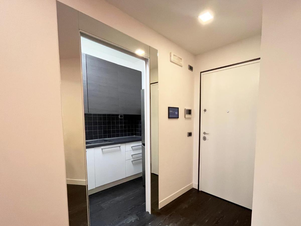 Elegante Bilocale Torre Pontina Appartement Latina Buitenkant foto