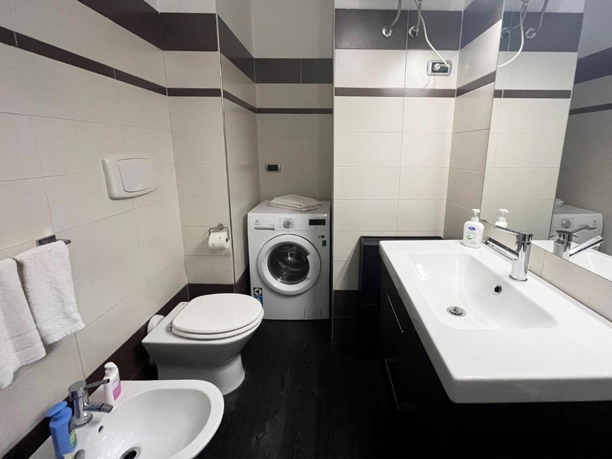 Elegante Bilocale Torre Pontina Appartement Latina Buitenkant foto